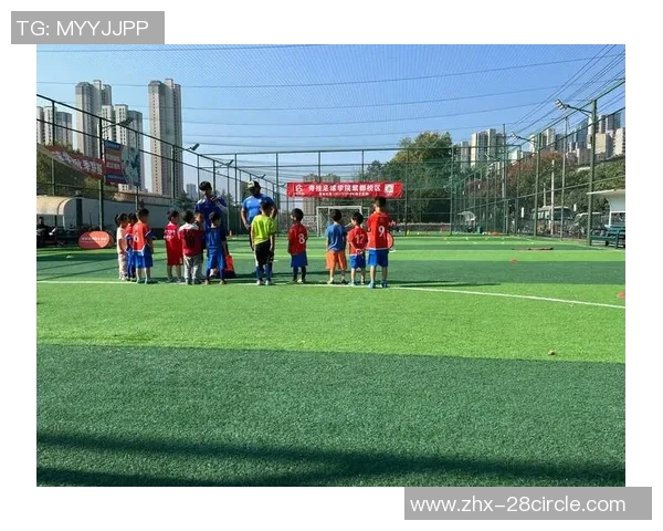 提升足球技能的有效训练方法与游戏化训练技巧分享 提升足球技能的有效训练方法与游戏化训练技巧分享