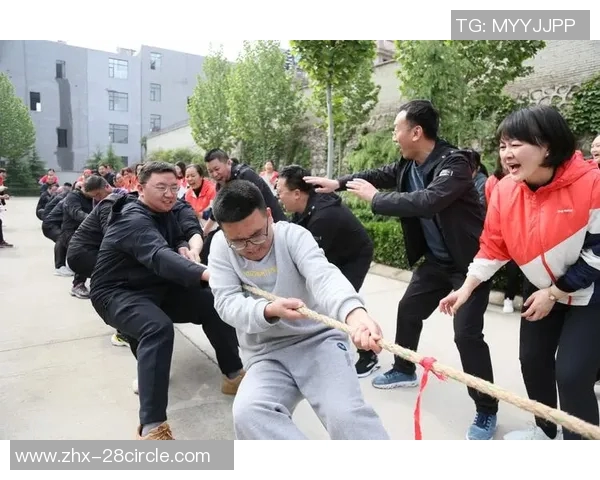 科隆足球队奋勇争先展现团队精神与竞技风采的精彩之旅 科隆足球队奋勇争先展现团队精神与竞技风采的精彩之旅
